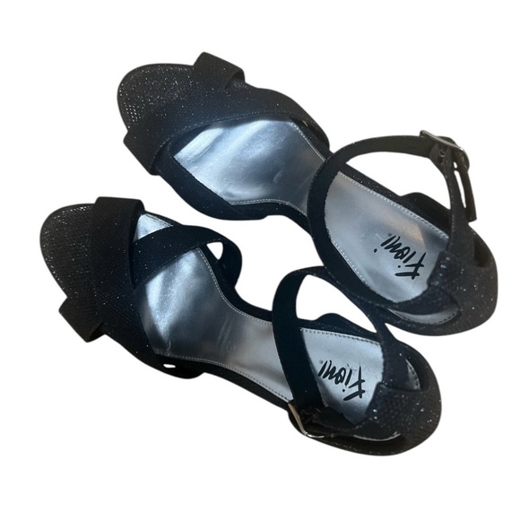 FIONI- Elegant Black Women's Heels - Picture 6 of 6